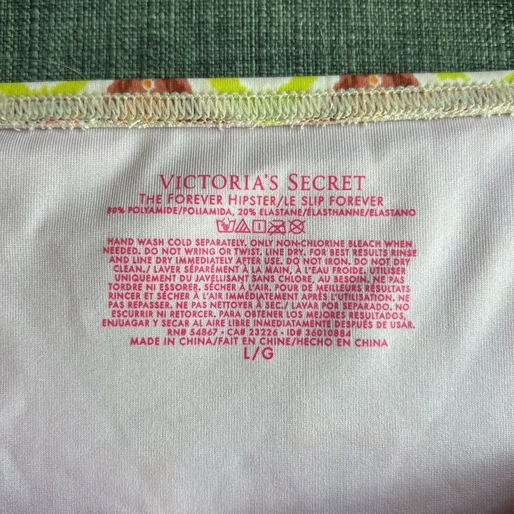 Victoria's Secret Women Multicolor Paisley Bikini pink bohemian size large/32DD